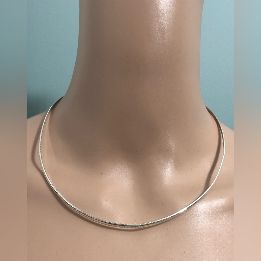 925 Italy  Sterling Silver Vintage  Necklace